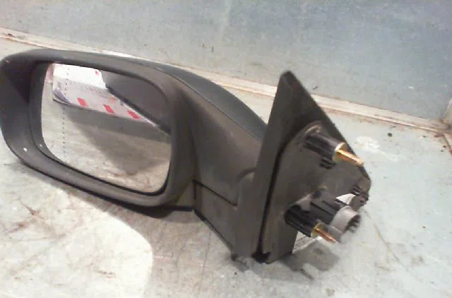 Retroviseur exterieur electrique gauche RENAULT LAGUNA 2002 occasion