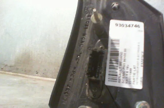 Retroviseur exterieur electrique gauche RENAULT MEGANE 1999 occasion
