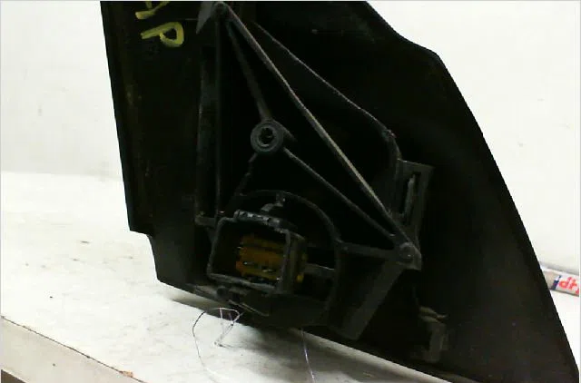 Retroviseur exterieur electrique gauche RENAULT MEGANE II Phase 1 09-2003--12-2005 occasion