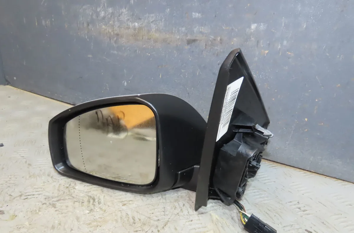 Retroviseur exterieur electrique gauche Renault MEGANE III 3-5 portes (BZ0-1_, B3_) 2.0 dci (bz0y) (2010) occasion