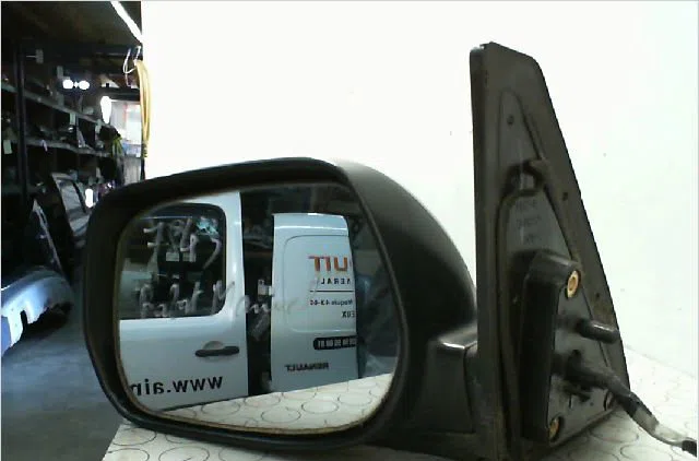 Retroviseur exterieur electrique gauche Toyota RAV 4 II (_A2_) 2.0 d 4wd (cla20_, cla21_) (2001-2005) occasion