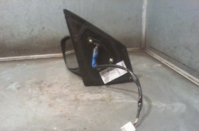 Retroviseur exterieur electrique gauche TOYOTA YARIS 2002 occasion