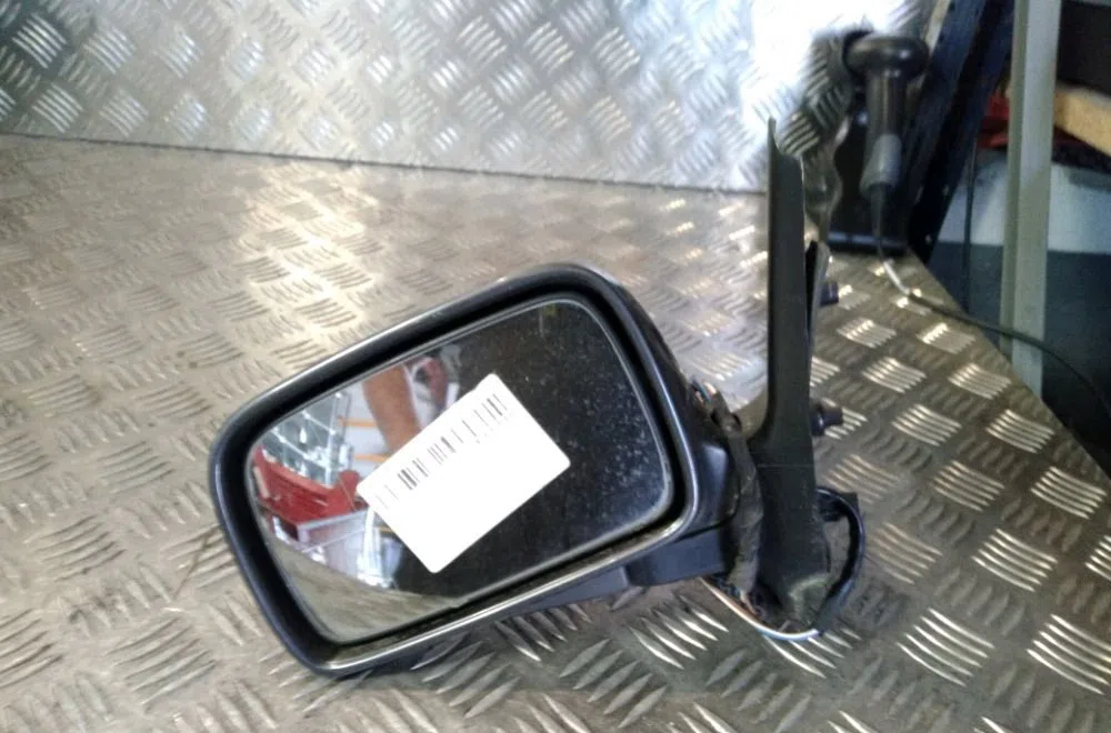 Retroviseur exterieur electrique gauche Volkswagen FLIGHT III CLASSIC (6V2) 64 1.9 sdi (1995-1999) occasion
