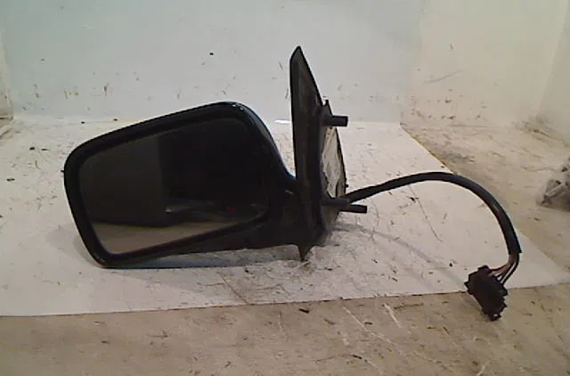 Retroviseur exterieur electrique gauche VOLKSWAGEN POLO 1996 occasion