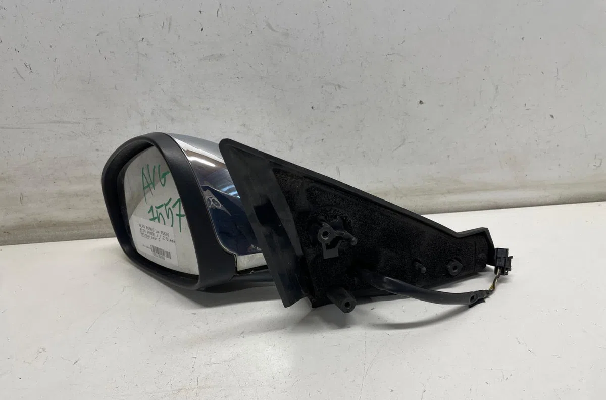 Retroviseur exterieur gauche Alfa romeo MITO (955_) 1.3 multijet (955axp1a, 955ayc1a) (2009-2018) 3 portes occasion