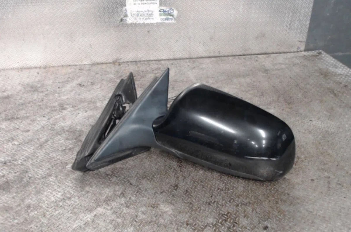 Retroviseur exterieur gauche AUDI A3 1  A3 1 PHASE 2 occasion