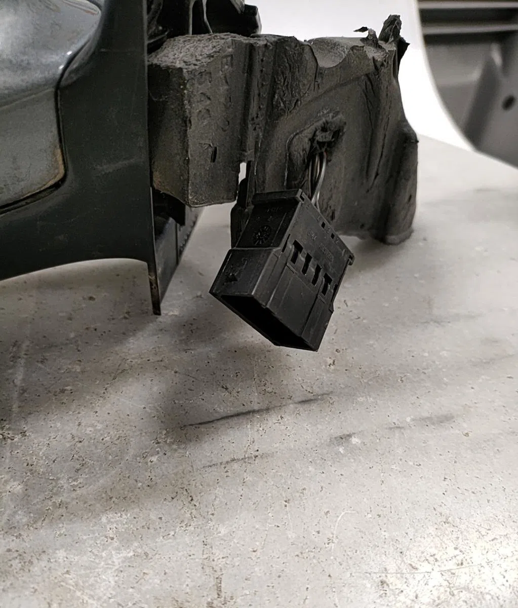 Retroviseur exterieur gauche AUDI A4 1 AVANT PHASE 2 BREAK occasion