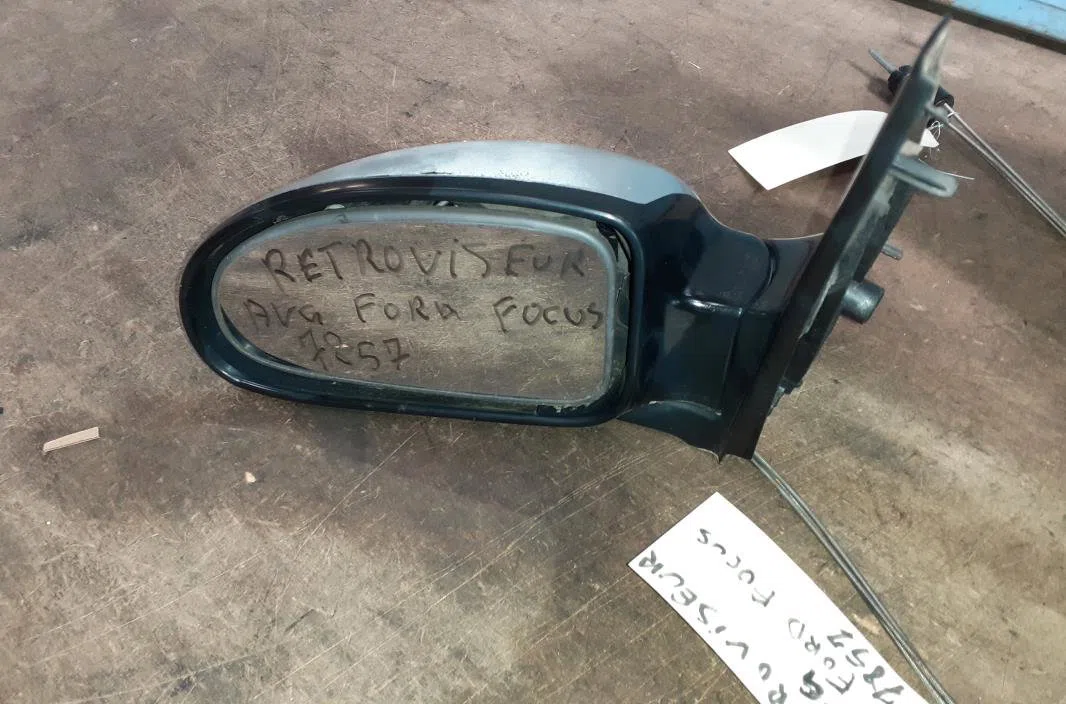 Retroviseur exterieur gauche FORD FOCUS 1 BREAK occasion