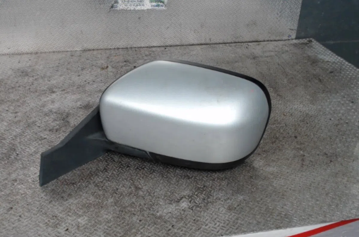 Retroviseur exterieur gauche MAZDA 5 1  5 1 PHASE 1 MONOSPACE occasion