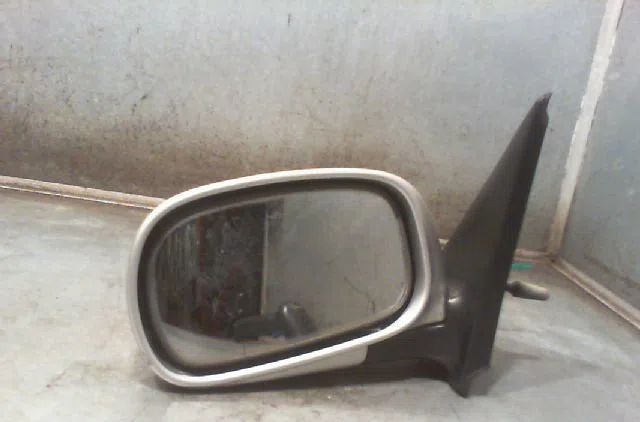Retroviseur exterieur gauche NISSAN MICRA 2000 occasion
