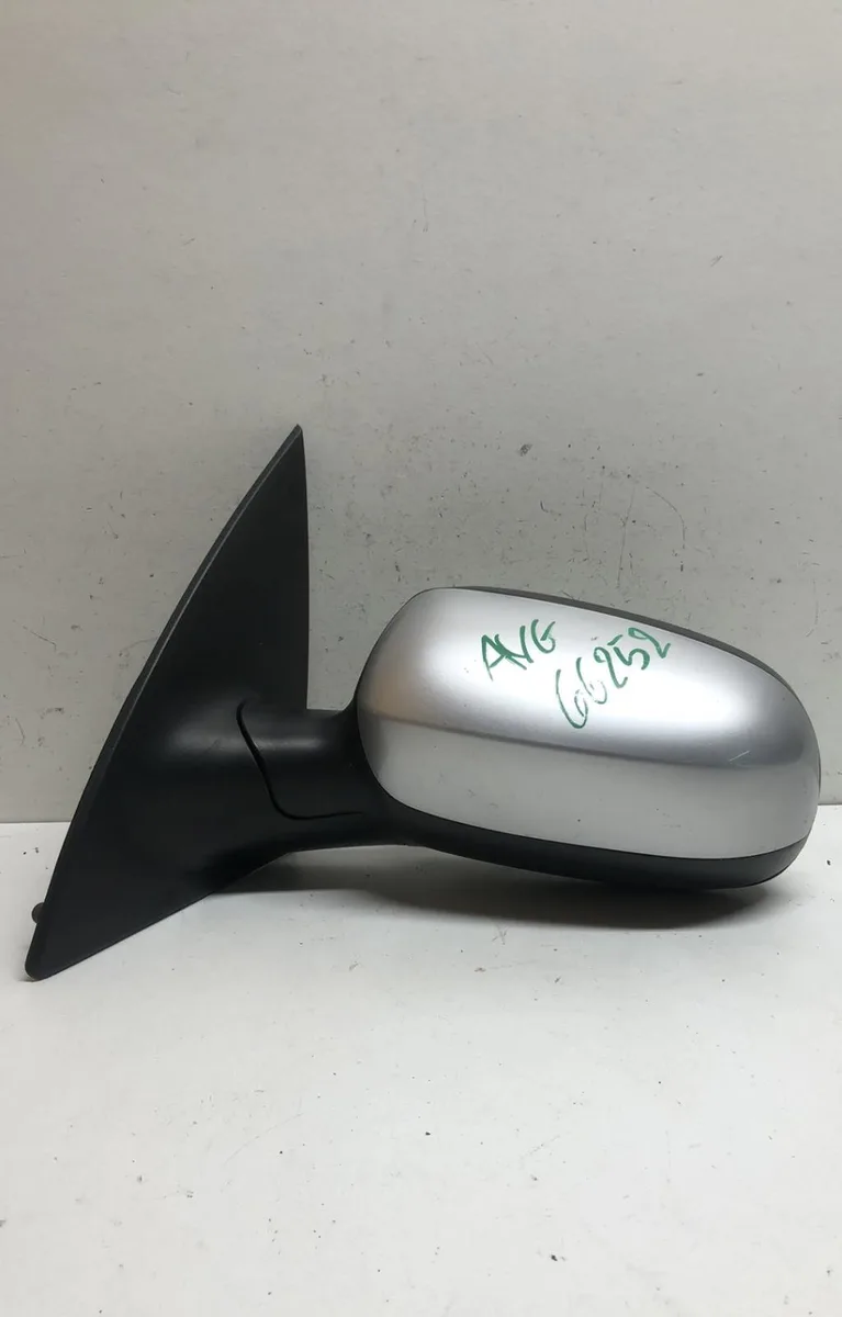 Retroviseur exterieur gauche Opel CORSA C (X01) 1.2 (f08, f68) (2000-2009) occasion