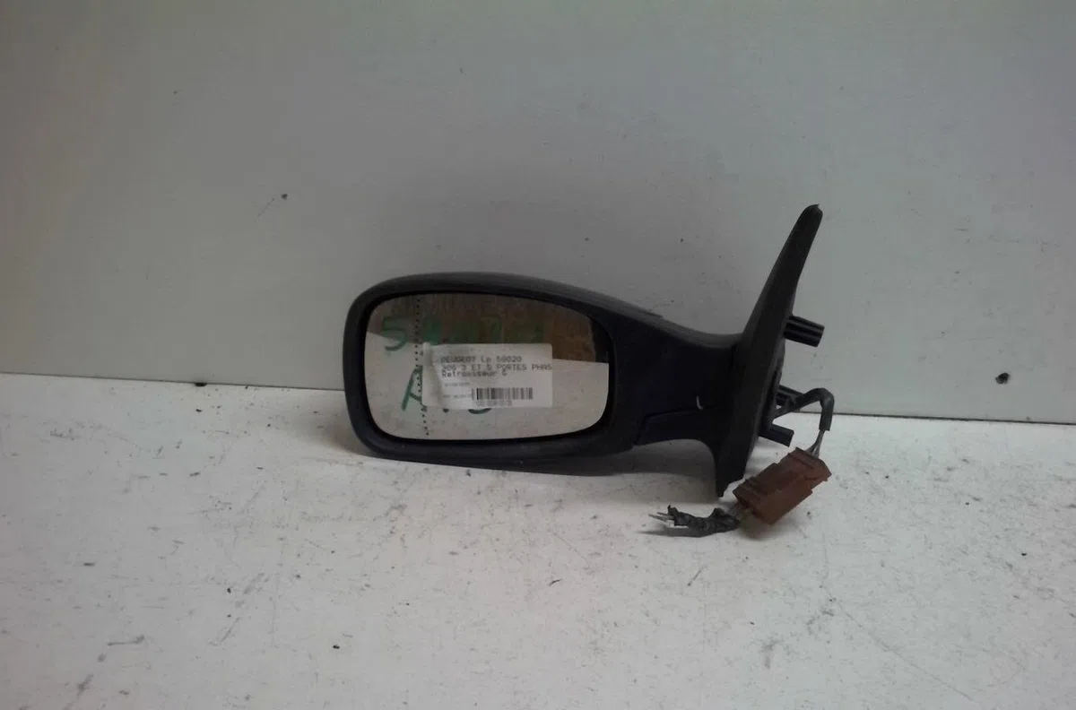 Retroviseur exterieur gauche Peugeot 306 3-5 portes (7A, 7C, N3, N5) 2.0 hdi 90 (1999-2002) occasion