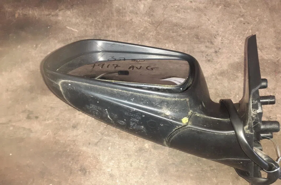 Retroviseur exterieur gauche Peugeot 307 Break (3E) 2.0 hdi 90 (2002-2008) occasion