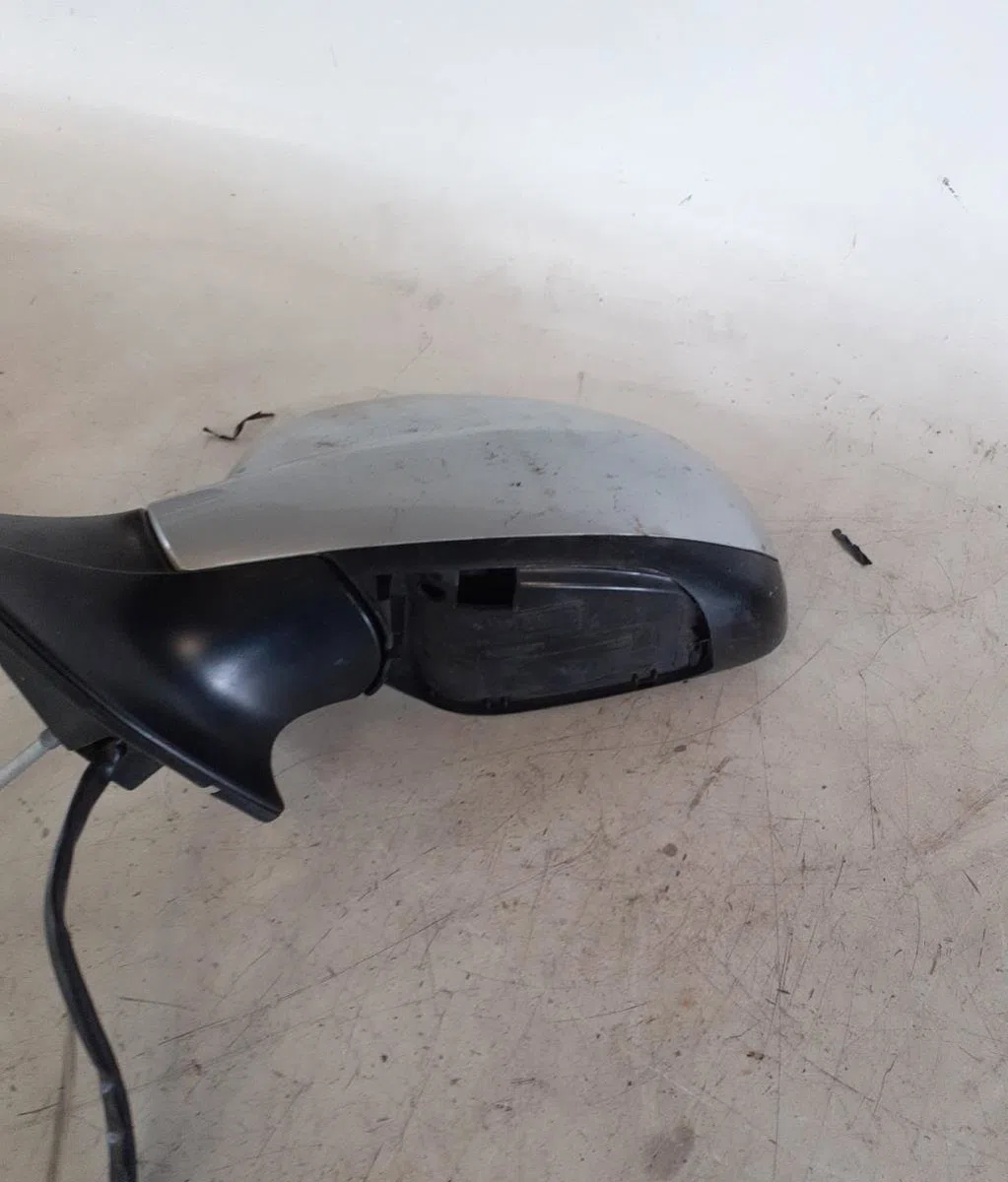 Retroviseur exterieur gauche PEUGEOT 407 PHASE 1 BREAK occasion