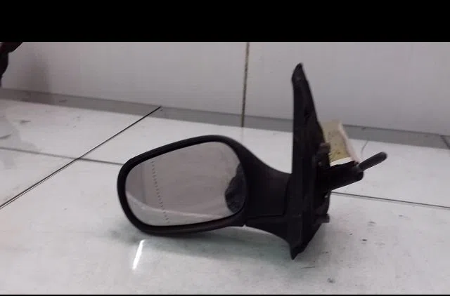 Retroviseur exterieur gauche Renault CLIO II (BB_, CB_) 1.4 (b-cb0c, b-cb0s) (1998-2005) occasion