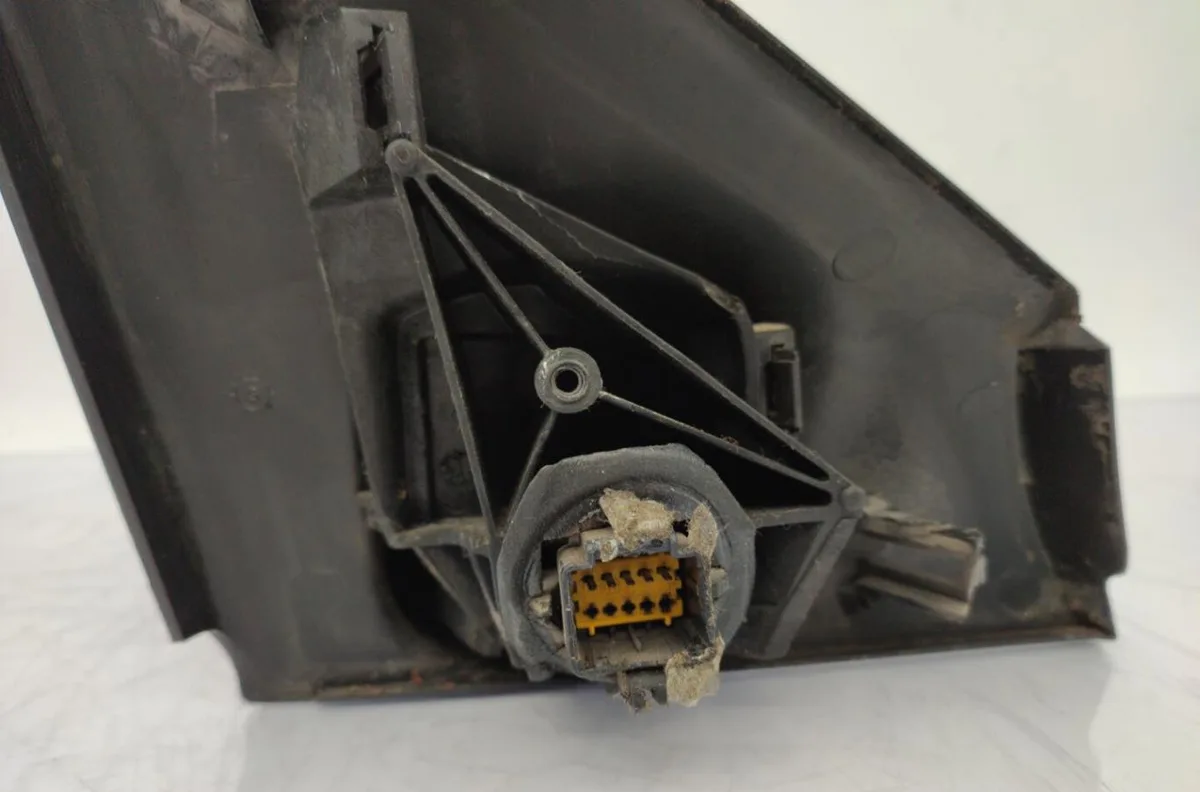 Retroviseur exterieur gauche RENAULT MEGANE 2 PHASE 1 BREAK occasion