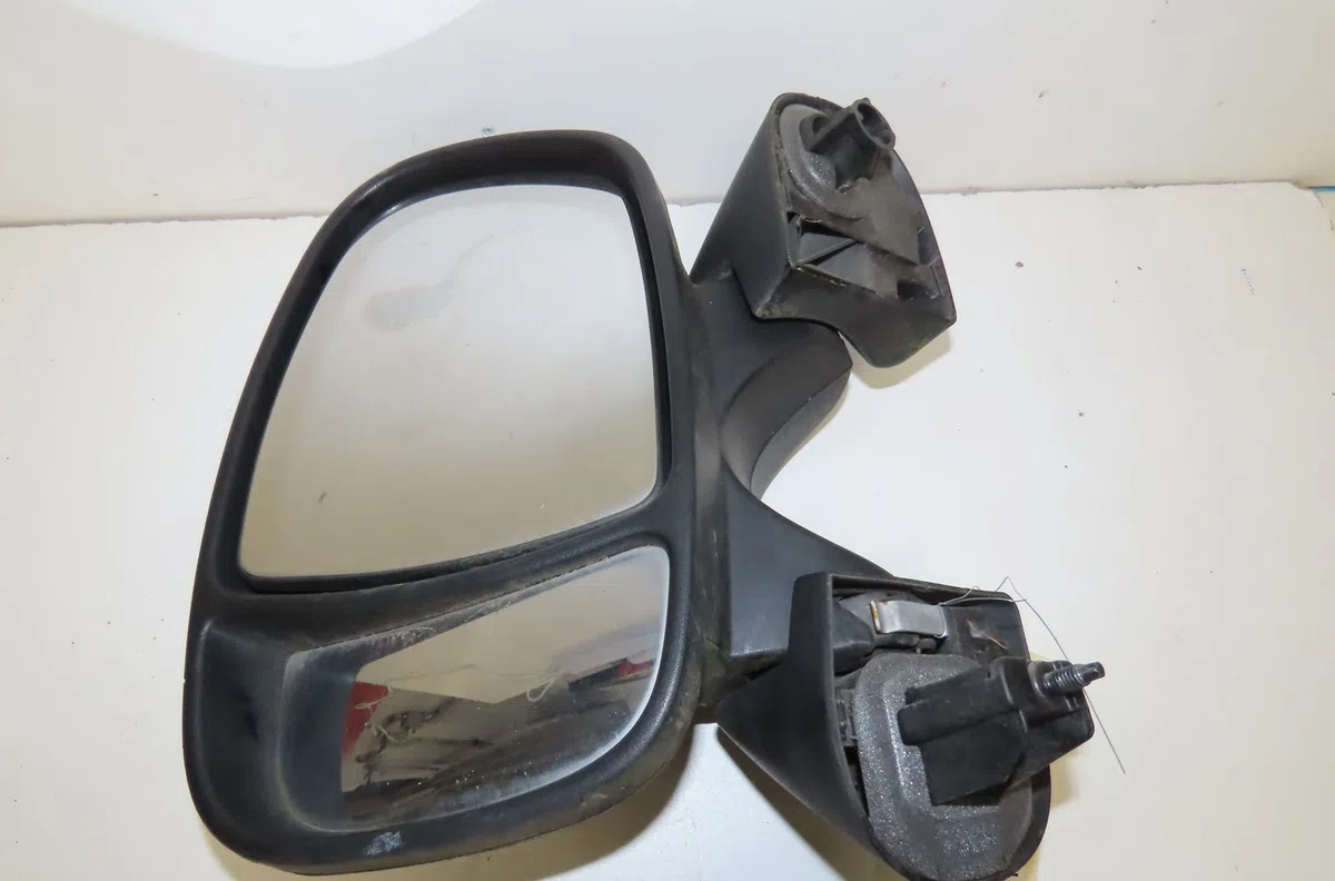 Retroviseur exterieur gauche Renault TRAFIC II Camionnette (FL) 2.0 dci 115 (fl01, fl0u) (2006) occasion