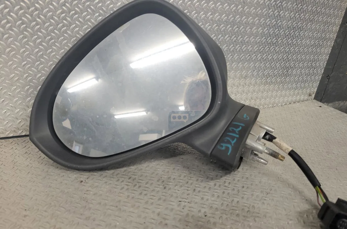 Retroviseur exterieur gauche Seat LEON (1P1) 2.0 tdi (2005-2010) occasion