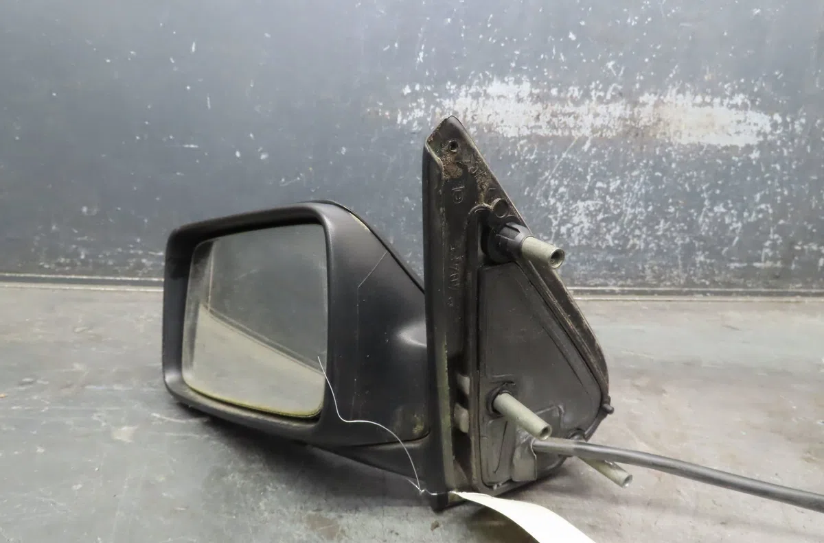 Retroviseur exterieur gauche VOLKSWAGEN GOLF 1995 occasion