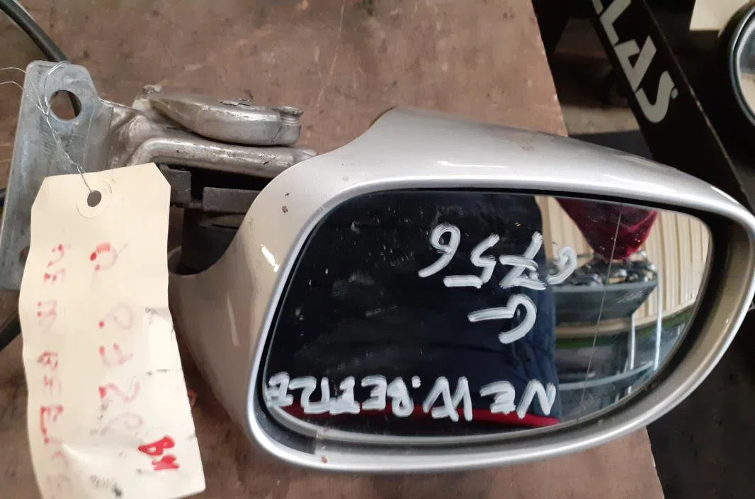 Retroviseur exterieur gauche VOLKSWAGEN NEW BEETLE 1 PHASE 1 occasion