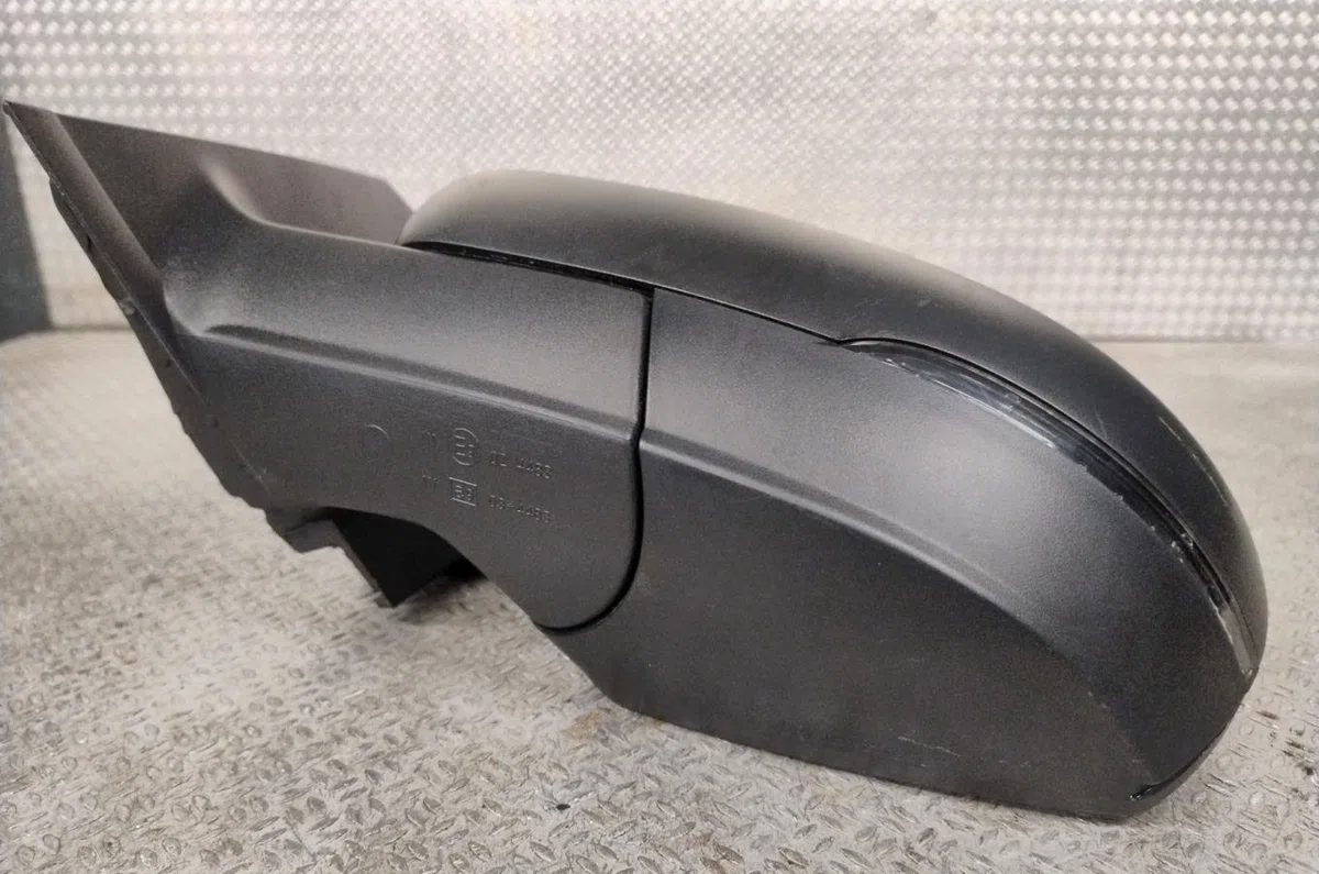 Retroviseur exterieur gauche VOLKSWAGEN POLO 5  POLO 5 PHASE 1 occasion