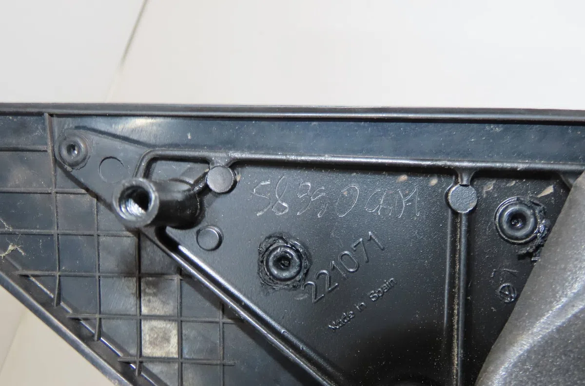 Retroviseur exterieur gauche Volkswagen POLO III (6N1) 60 1.4 (1995-1999) occasion