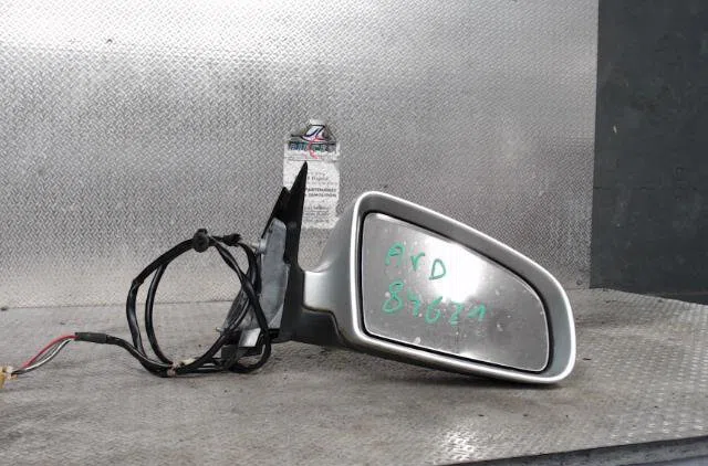 Retroviseur exterieur manuel droit Audi A4 B6 Avant (8E5) 2.5 tdi (2002-2004) occasion