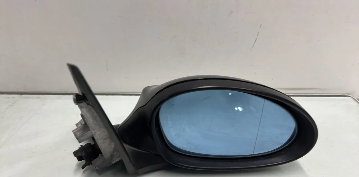 Retroviseur exterieur manuel droit BMW SERIE 1 E87 PHASE 1 occasion