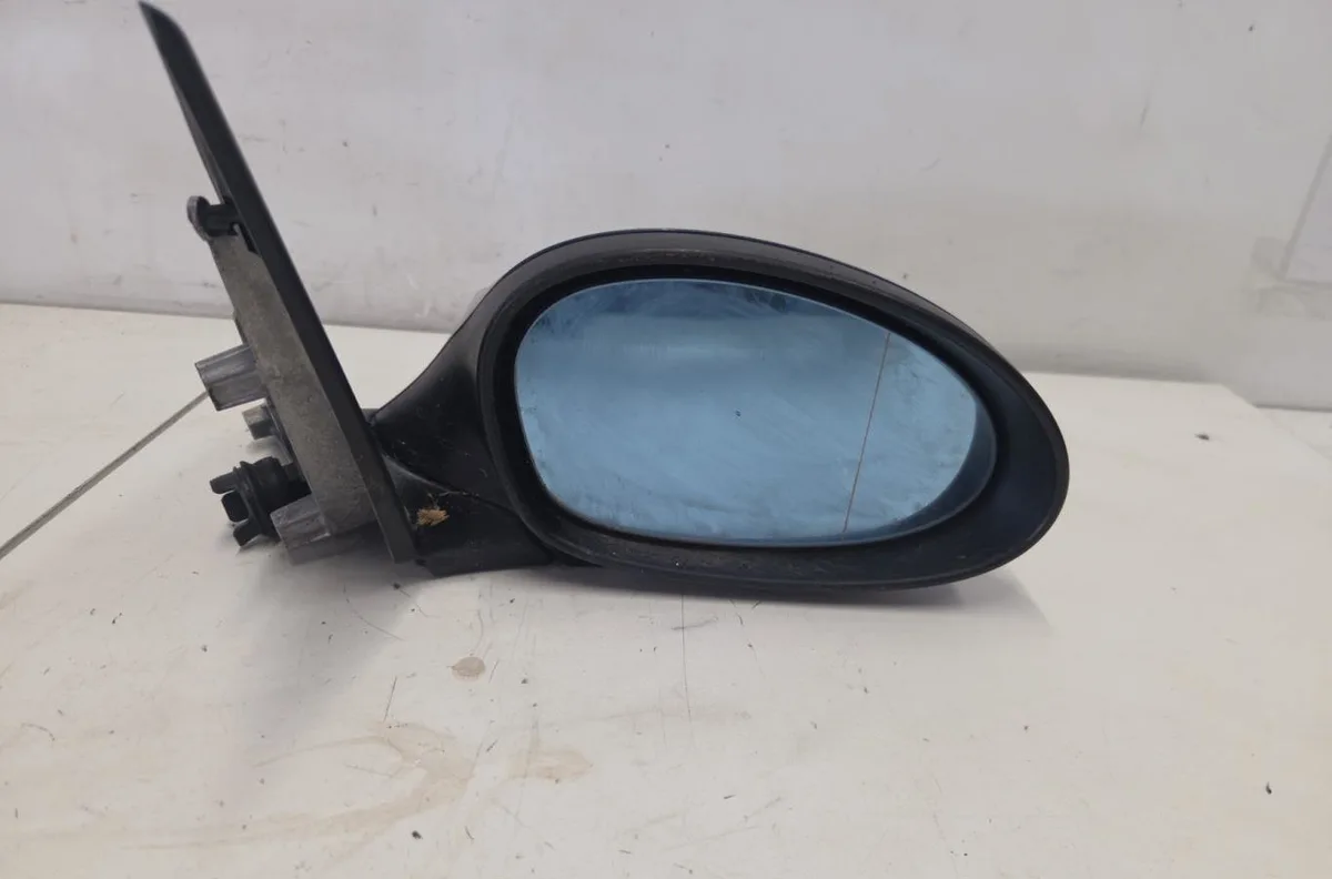 Retroviseur exterieur manuel droit BMW SERIE 1 E87 PHASE 1 occasion