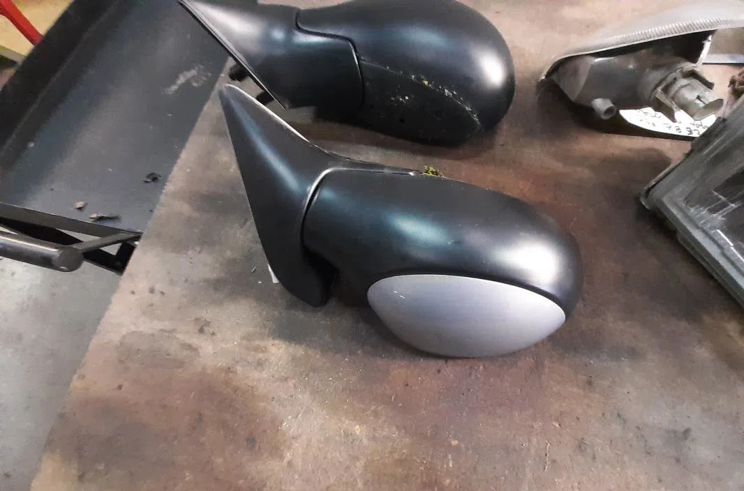 Retroviseur exterieur manuel droit Citroen XSARA PICASSO (N68) 2.0 hdi (1999-2011) 5 portes occasion