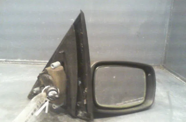 Retroviseur exterieur manuel droit FORD ESCORT 1996 occasion