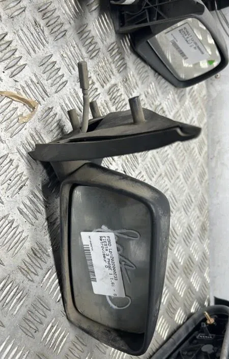 Retroviseur exterieur manuel droit FORD FIESTA 3 PHASE 1 occasion