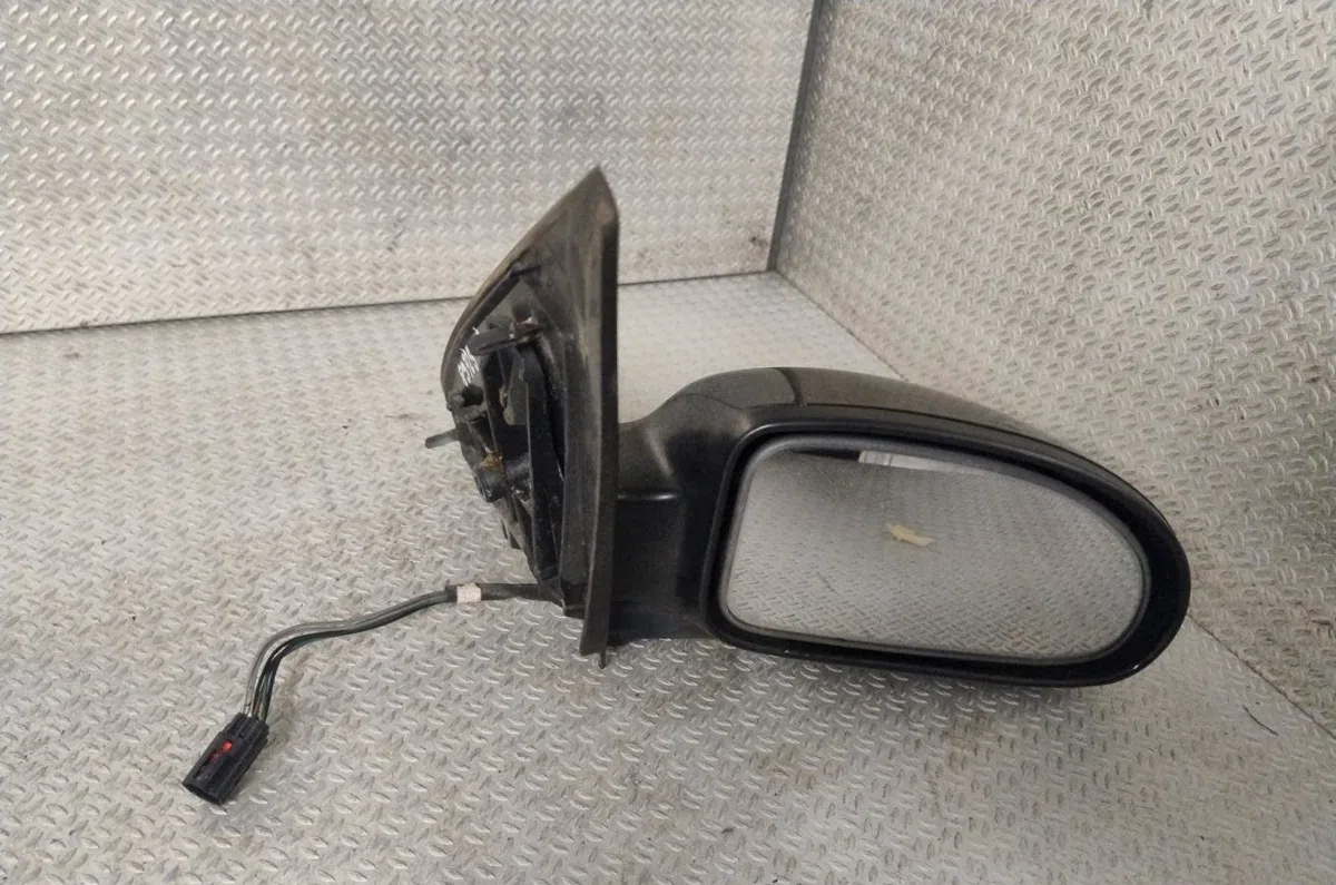 Retroviseur exterieur manuel droit FORD FOCUS 1  FOCUS 1 occasion
