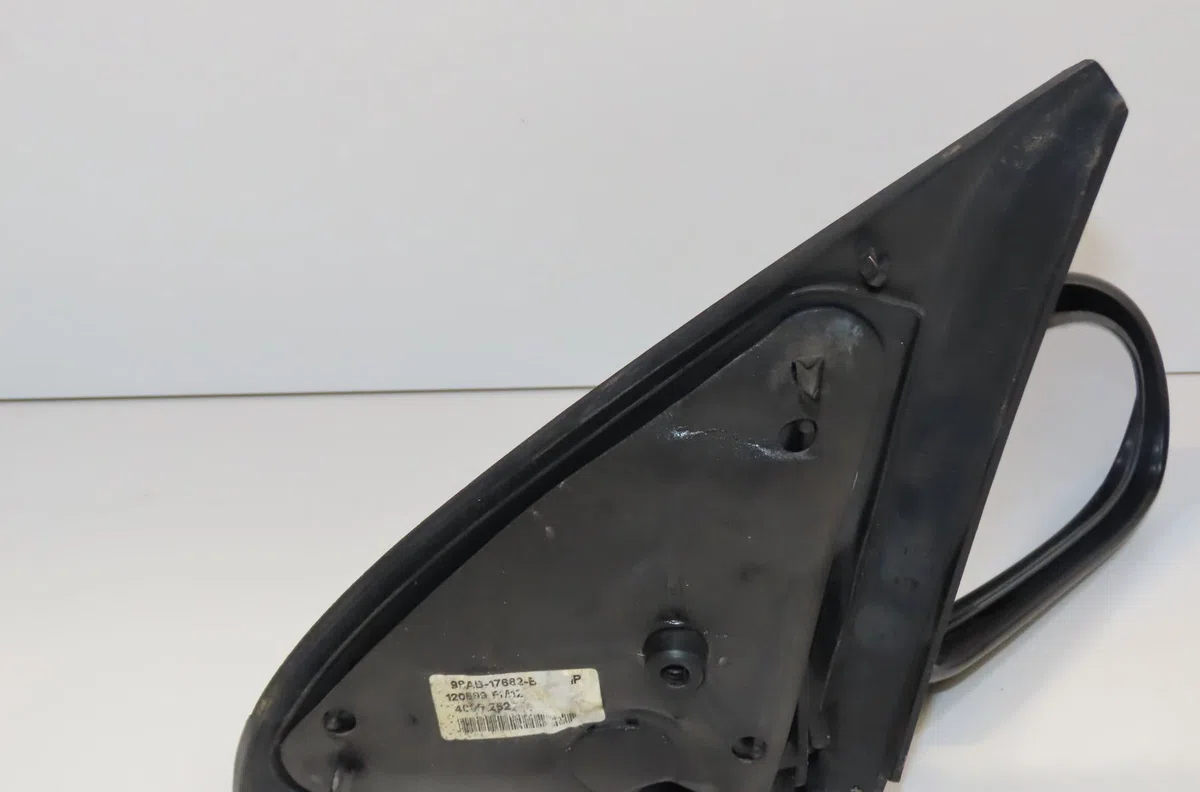 Retroviseur exterieur manuel droit Ford FOCUS I (DAW, DBW) 1.4 16v (1998-2004) occasion