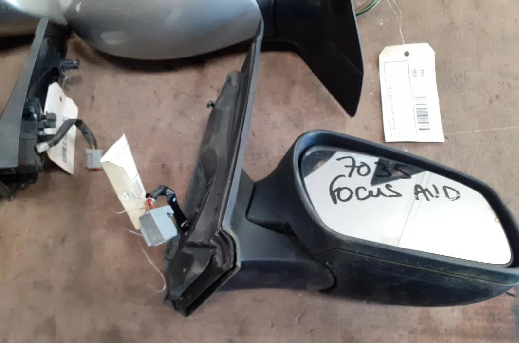Retroviseur exterieur manuel droit Ford FOCUS II (DA_, HCP, DP) 1.8 tdci (2005-2012) occasion