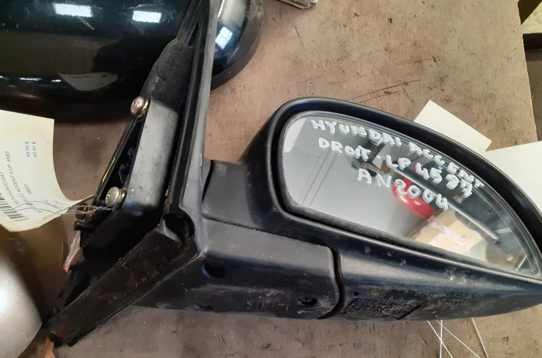 Retroviseur exterieur manuel droit HYUNDAI ACCENT 2 occasion