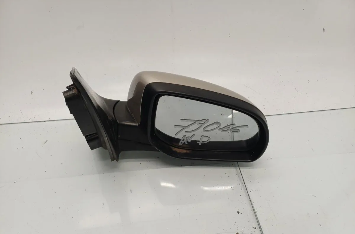 Retroviseur exterieur manuel droit HYUNDAI I 20 1 PHASE 1 occasion