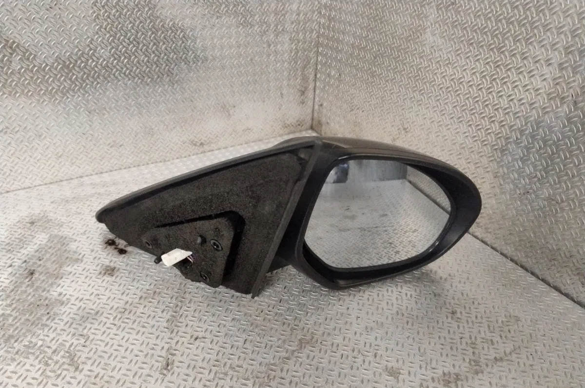 Retroviseur exterieur manuel droit MAZDA 3 2  0 occasion