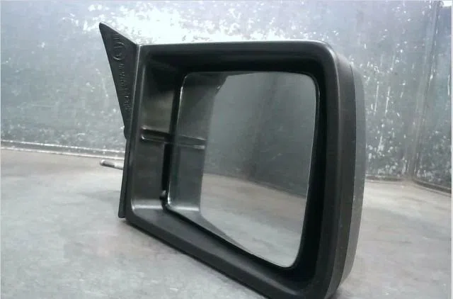 Retroviseur exterieur manuel droit OPEL CORSA 1992 occasion