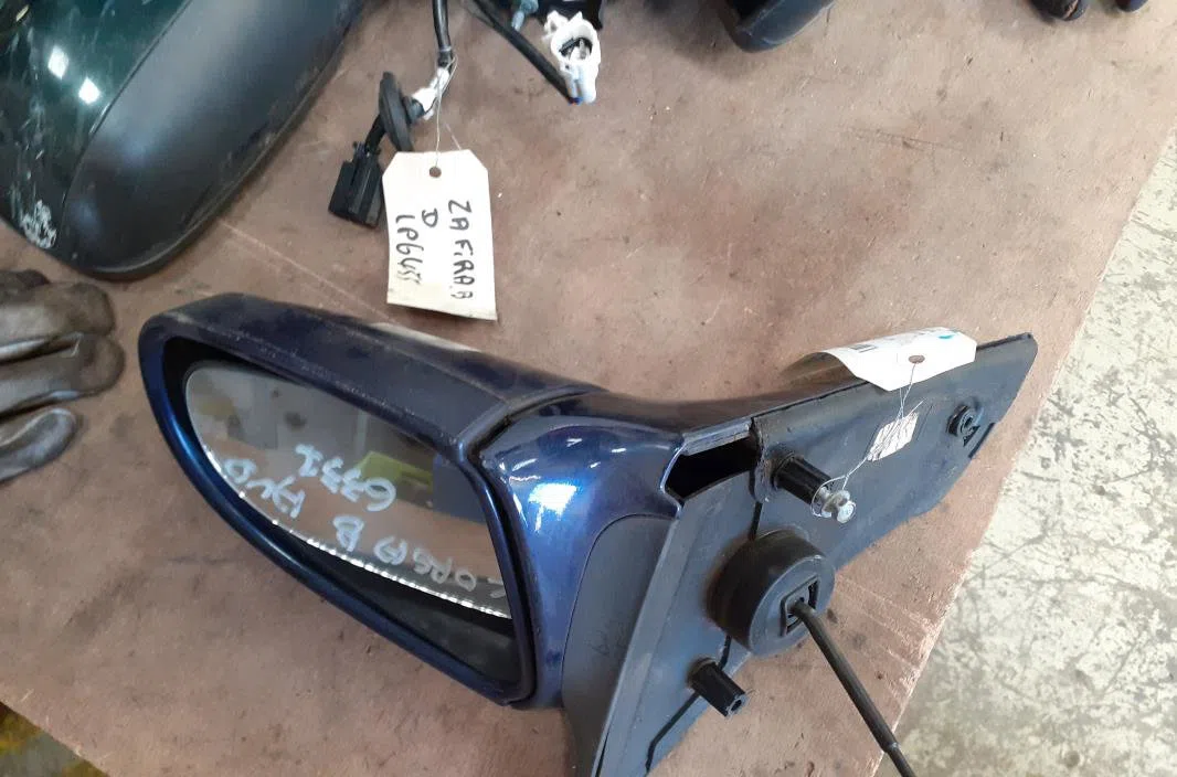 Retroviseur exterieur manuel droit OPEL CORSA C PHASE 1 occasion