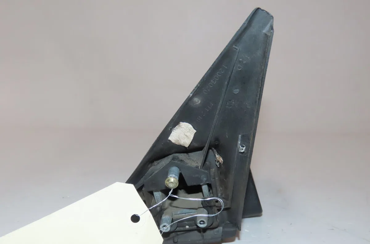 Retroviseur exterieur manuel droit Peugeot 205 Camionnette - 3-5 portes 1.8 d (1983-1990) occasion