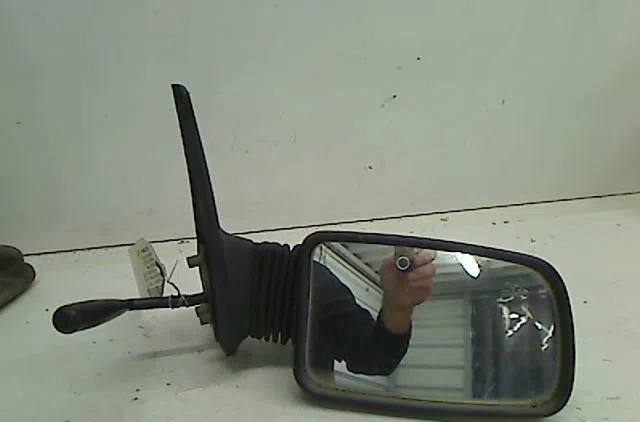 Retroviseur exterieur manuel droit PEUGEOT 205 occasion