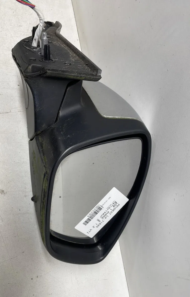 Retroviseur exterieur manuel droit Peugeot 208 I (CA_, CC_) 1.2 vti 82 (2012) occasion