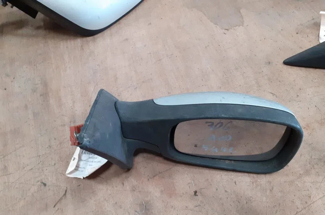 Retroviseur exterieur manuel droit Peugeot 306 Break (7E, N3, N5) 1.9 td (1997-2002) occasion