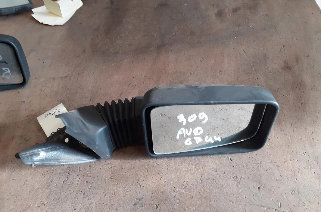 Retroviseur exterieur manuel droit Peugeot 309 II (3C, 3A) 1.9 diesel (1989-1993) occasion
