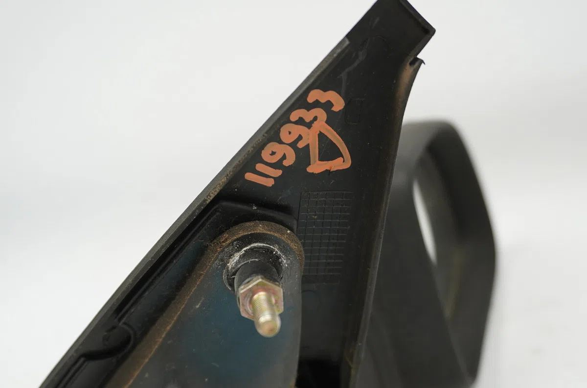 Retroviseur exterieur manuel droit Renault CLIO I (B-C57_, 5-357_) 1.4 (b-c57t, b-c57y) (1991-1998) occasion