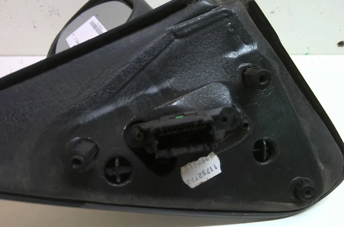 Retroviseur exterieur manuel droit Renault CLIO II (BB_, CB_) 1.6 16v (bb01, bb0h, bb0t, bb14, bb1d, bb1r, bb2kl, bb3g..