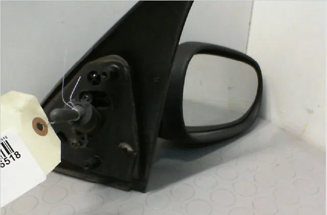 Retroviseur exterieur manuel droit RENAULT CLIO II Phase 1 03-1998--06-2001 1.2 occasion
