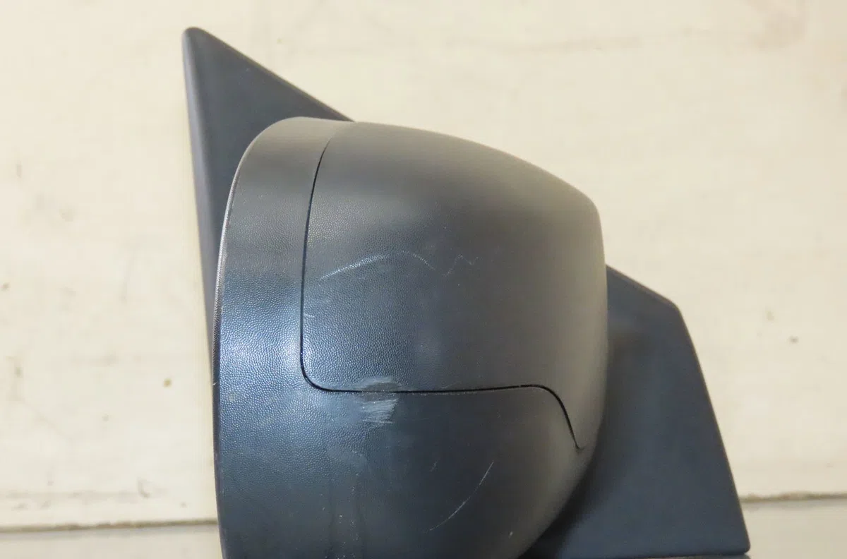 Retroviseur exterieur manuel droit Renault CLIO III (BR0-1, CR0-1) 1.2 16v (br0r, br1d, br1l, cr0r) (2005-2014) occasion
