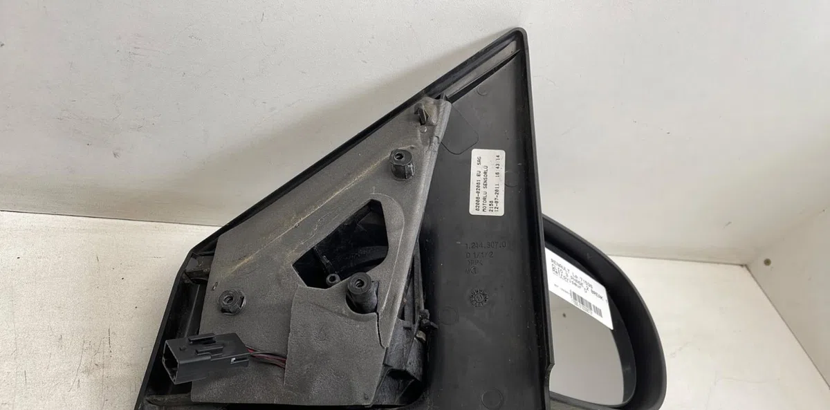 Retroviseur exterieur manuel droit Renault CLIO III Grandtour (KR0-1_) 1.5 dci (kr0f) (2007-2012) 5 portes occasion